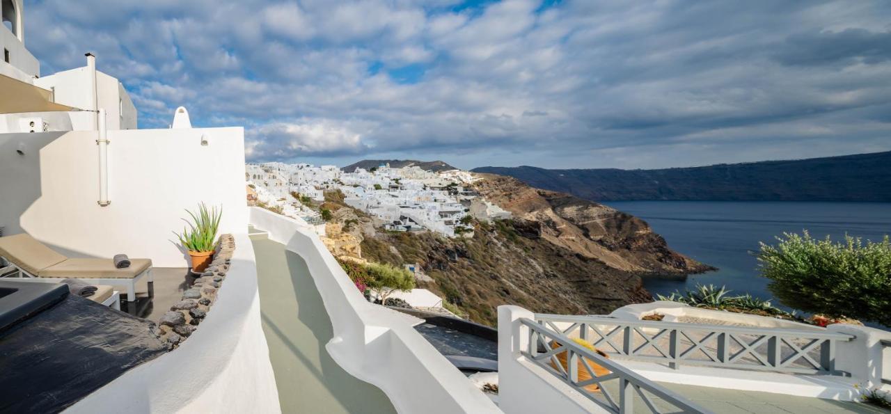 Solstice Luxury Suites Ия Экстерьер фото